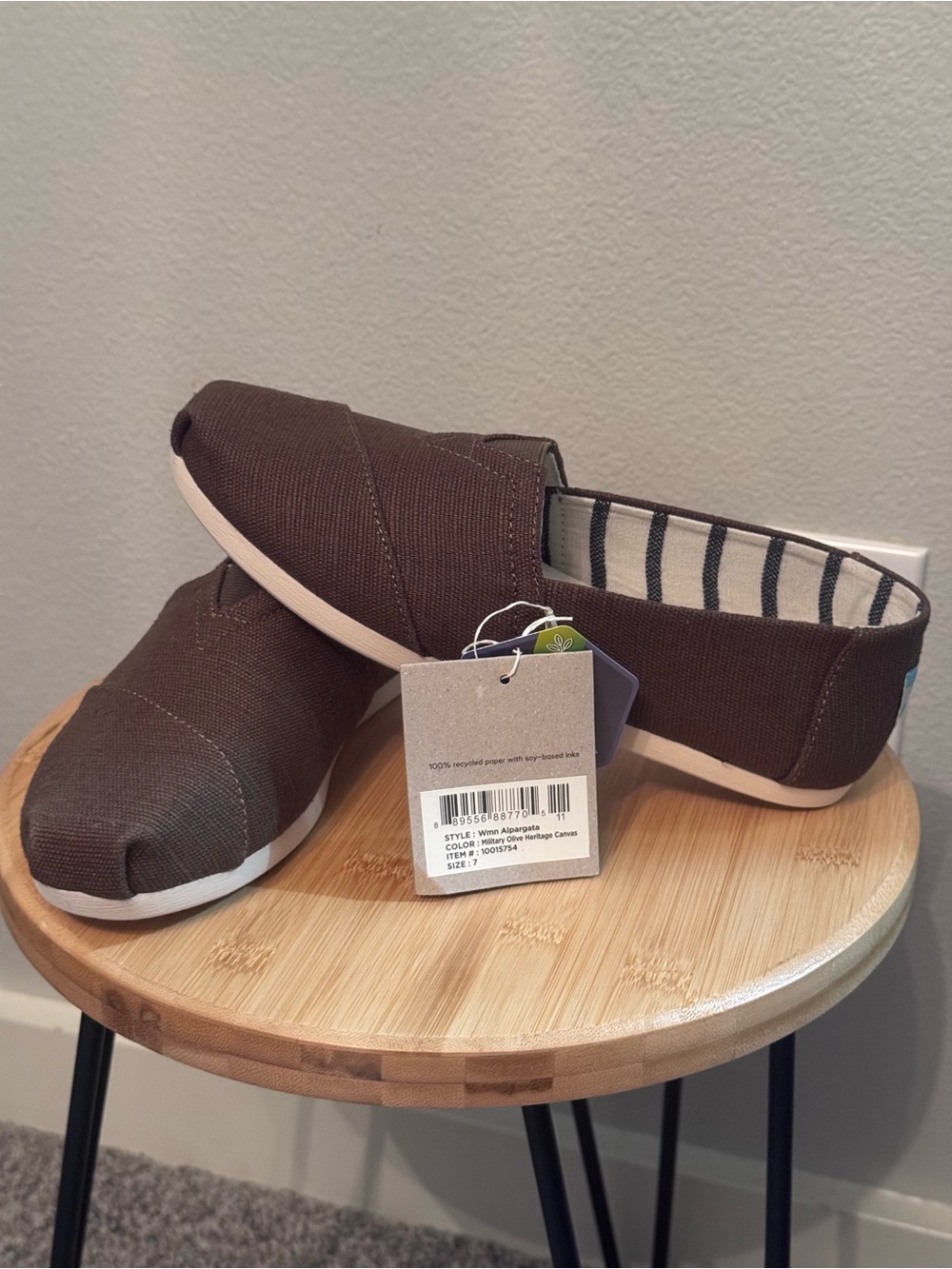 Toms Military Olive Canvas Women's Slip-On Flats Size 7